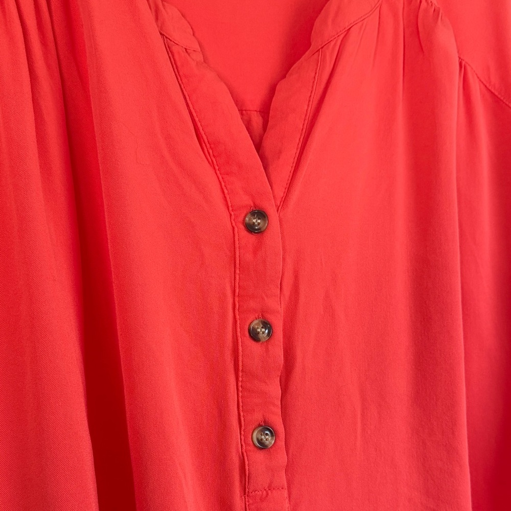 Coral Button-Front Blouse - Picture 4 of 5